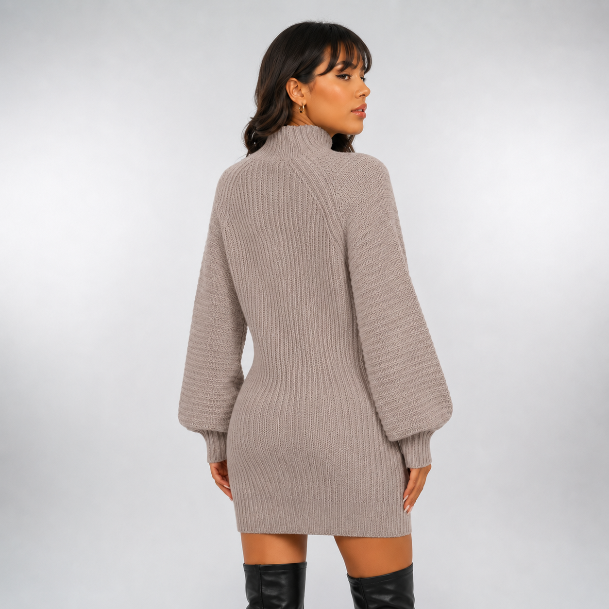 Vestido de Punto con Cuello Alto – Elegancia Otoño/Invierno