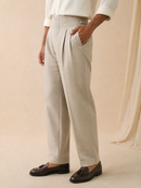 Pantalón de Sastrería de Tiro Alto con Ajustadores Laterales — Silueta Recta y Minimalista