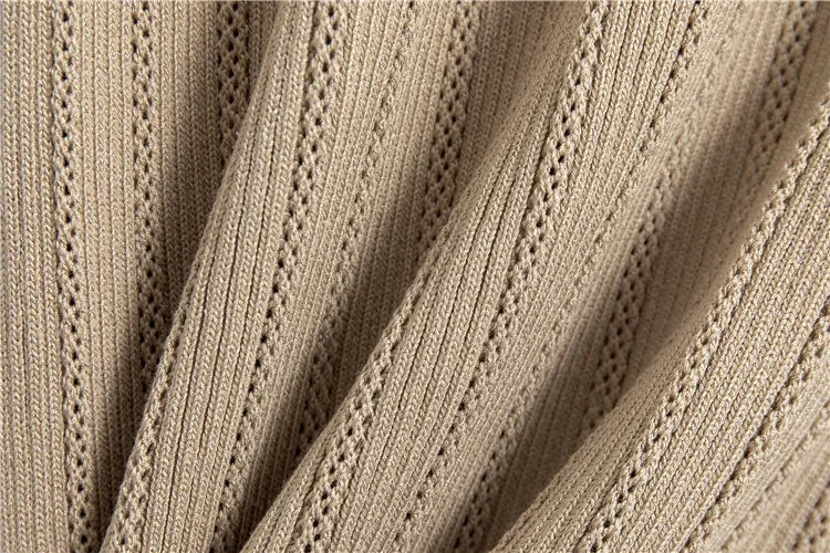 Conjunto Knit de Tres Piezas — Cárdigan Corto, Top y Falda Larga
