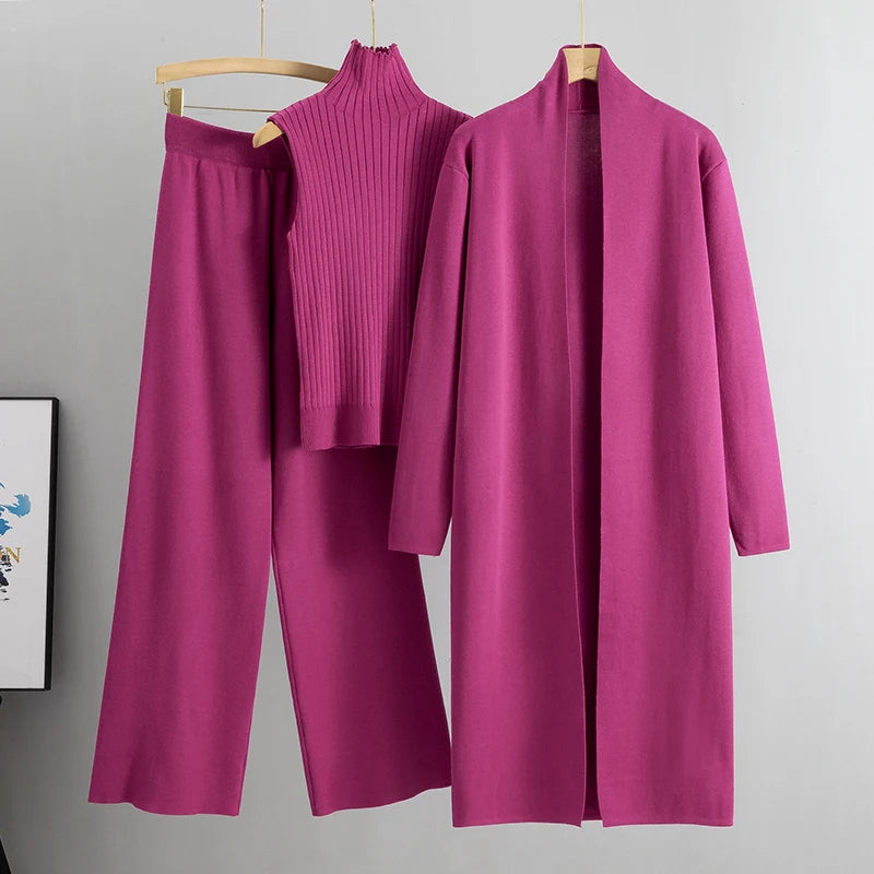 Conjunto de Punto de Tres Piezas — Cárdigan Largo, Top y Pantalón Wide Leg