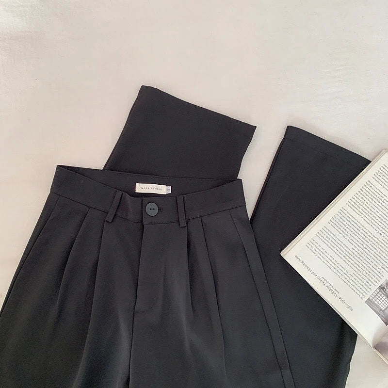 Pantalón de Sastrería de Tiro Alto con Pliegues — Corte Recto Elegante