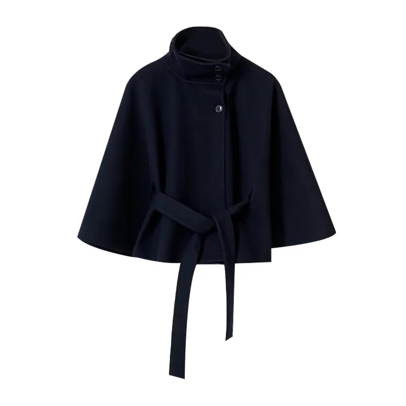 Poncho Asimétrico con Cinturón | Corte Estructurado y Elegancia Urbana
