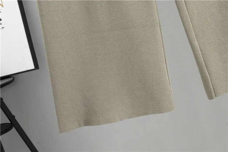 Conjunto de Punto de Tres Piezas — Cárdigan Largo, Top y Pantalón Wide Leg