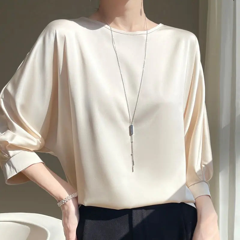 Blusa Satin Évora – Soft Luxury