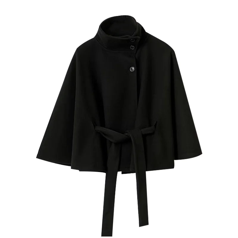 Poncho Asimétrico con Cinturón | Corte Estructurado y Elegancia Urbana