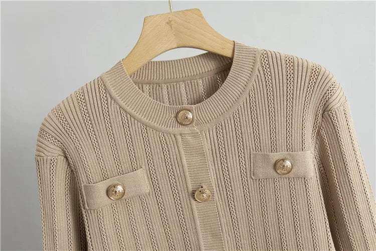 Conjunto Knit de Tres Piezas — Cárdigan Corto, Top y Falda Larga
