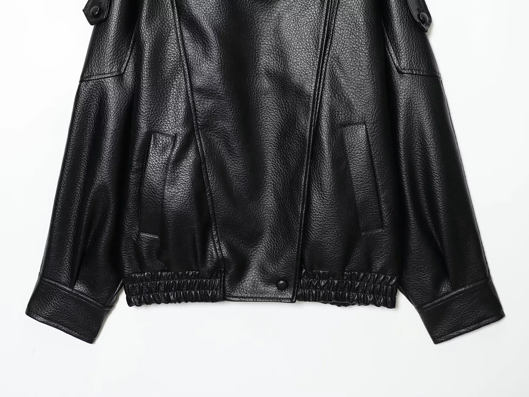 Chaqueta Oversized en Efecto Cuero | Estructura Urbana en Negro