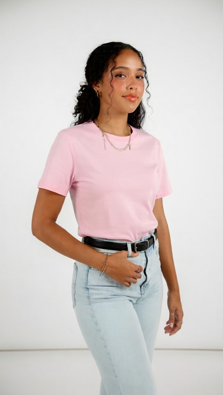 Camiseta Esencial de Algodón — Corte Limpio y Versátil